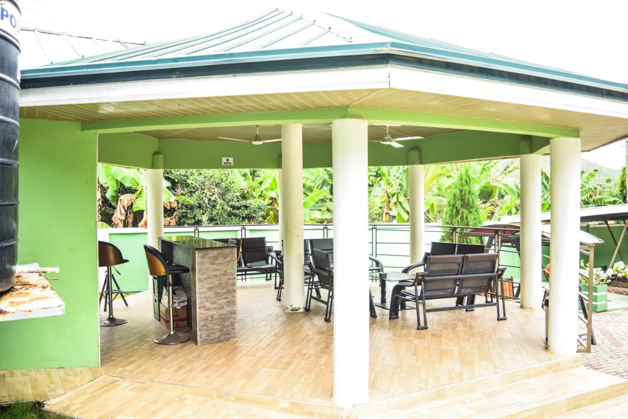 3A'S Guest House Akosombo Eksteriør billede