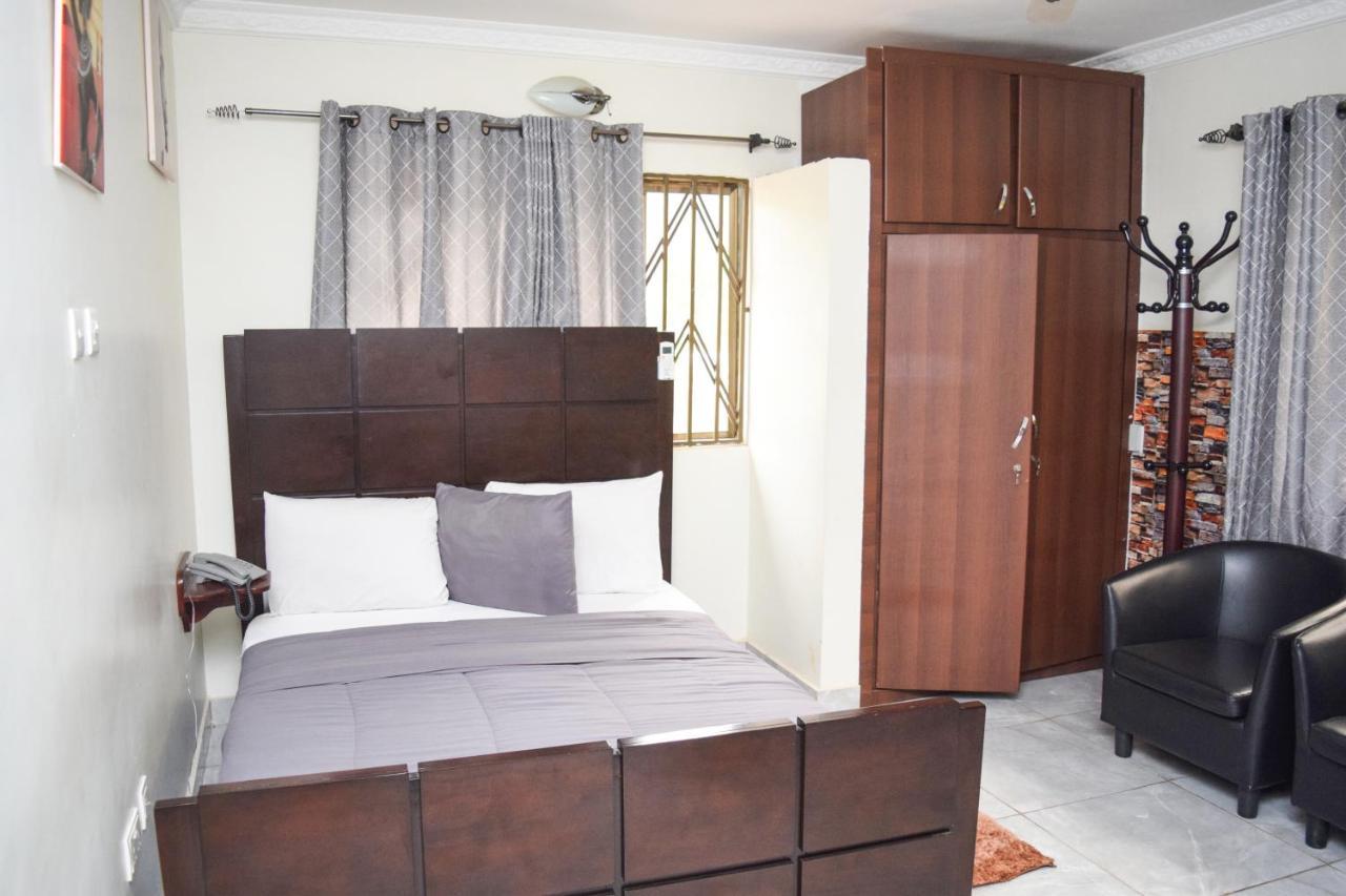 3A'S Guest House Akosombo Eksteriør billede